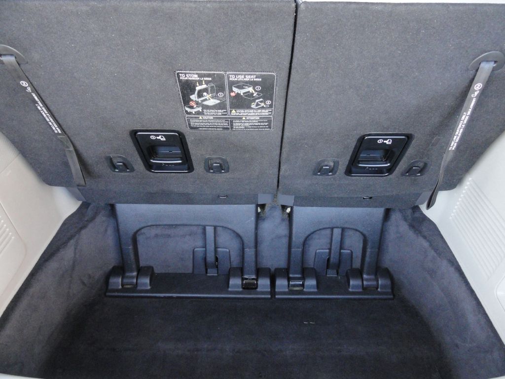 Photo 17 of this KIA SEDONA