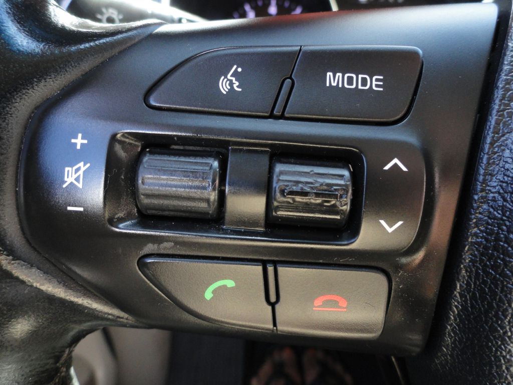 Photo 25 of this KIA SEDONA