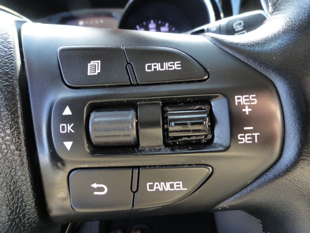 Photo 26 of this KIA SEDONA