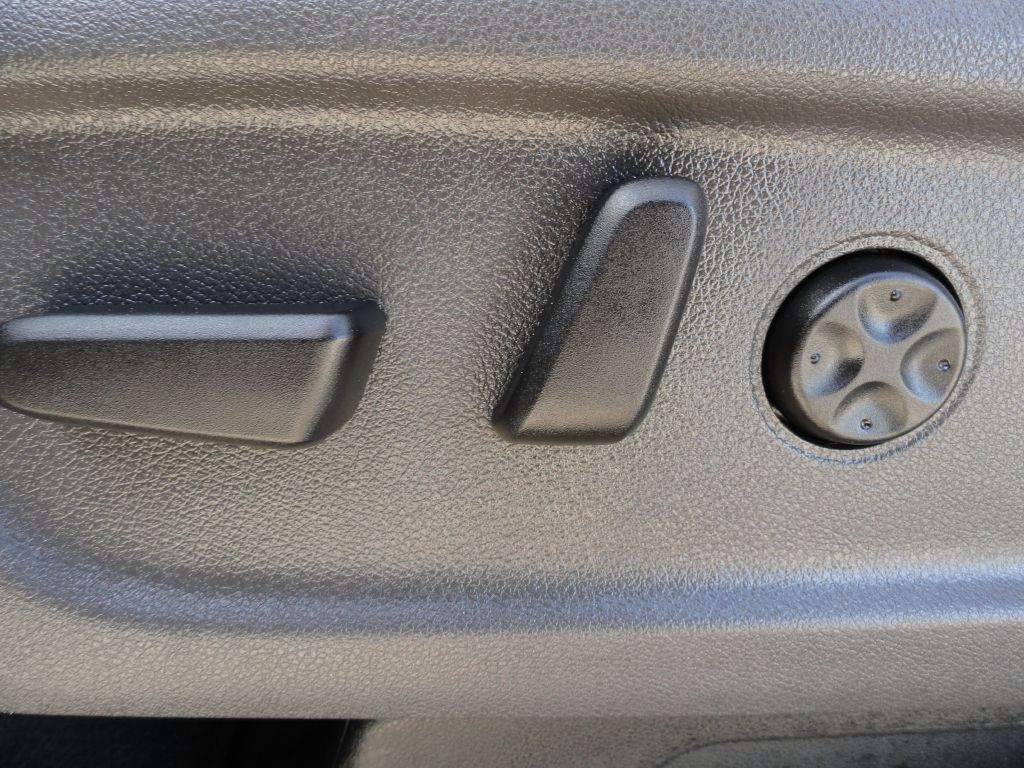 Photo 35 of this KIA SEDONA