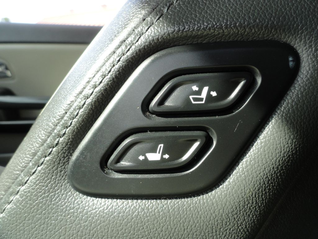 Photo 36 of this KIA SEDONA