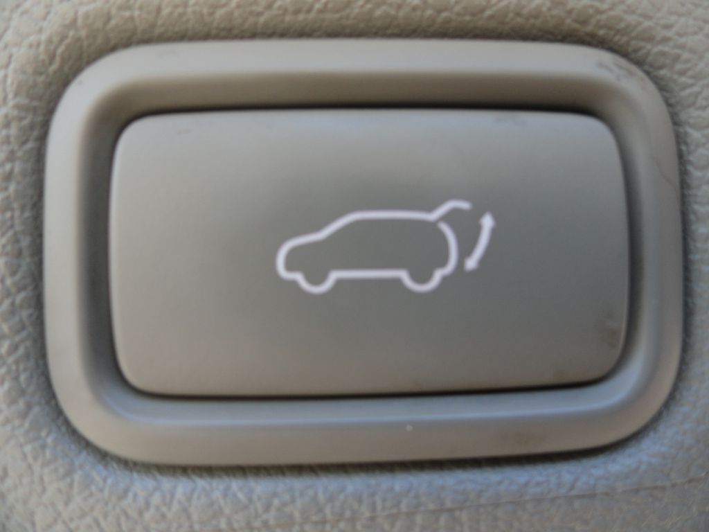 Photo 42 of this KIA SEDONA
