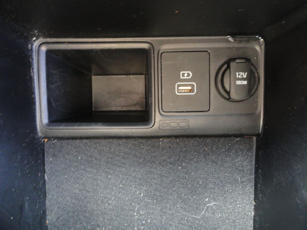 Photo 46 of this KIA SEDONA