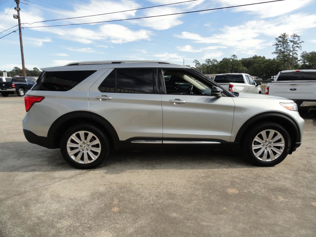Photo 5 of this FORD EXPLORER