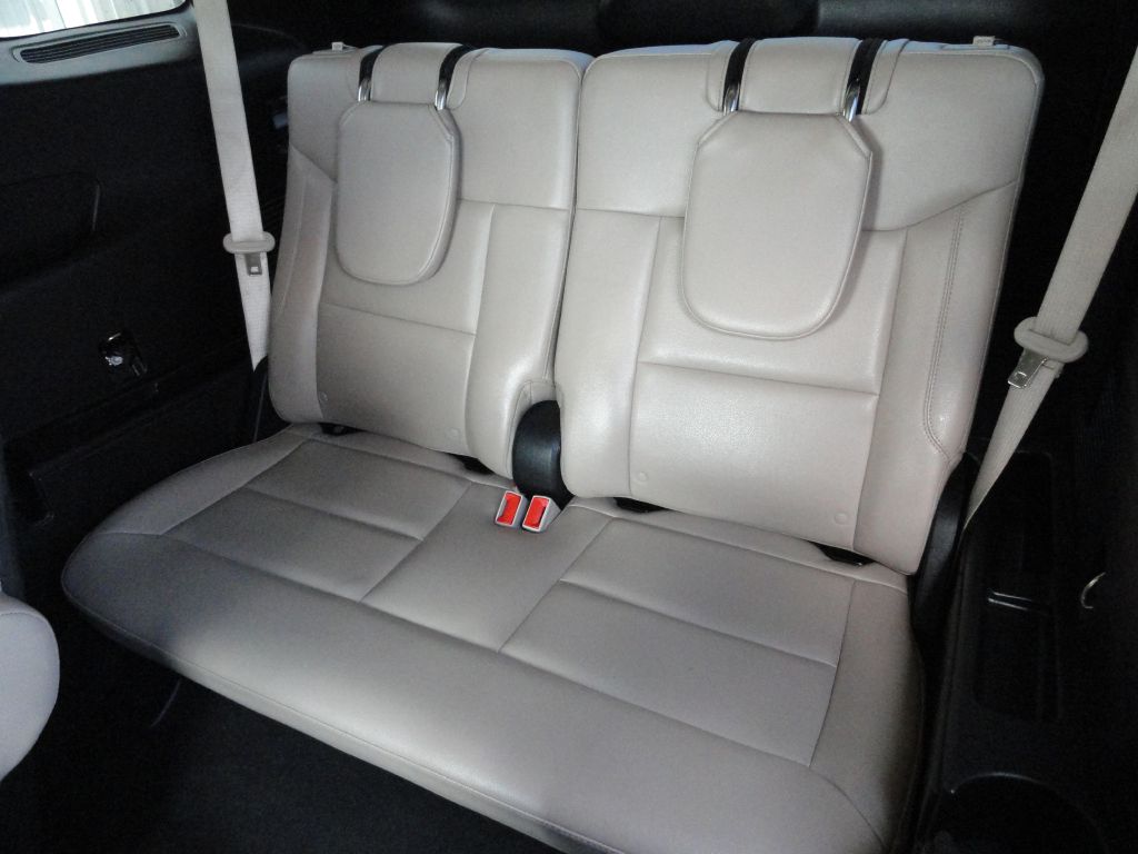 Photo 14 of this FORD EXPLORER