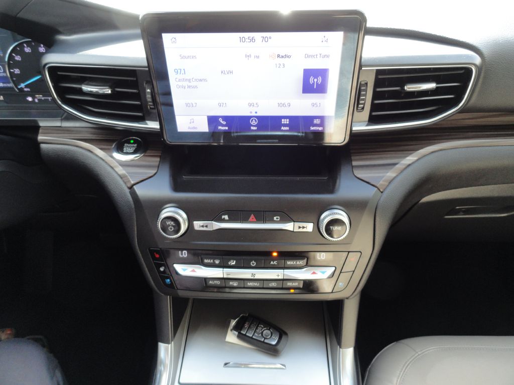 Photo 21 of this FORD EXPLORER