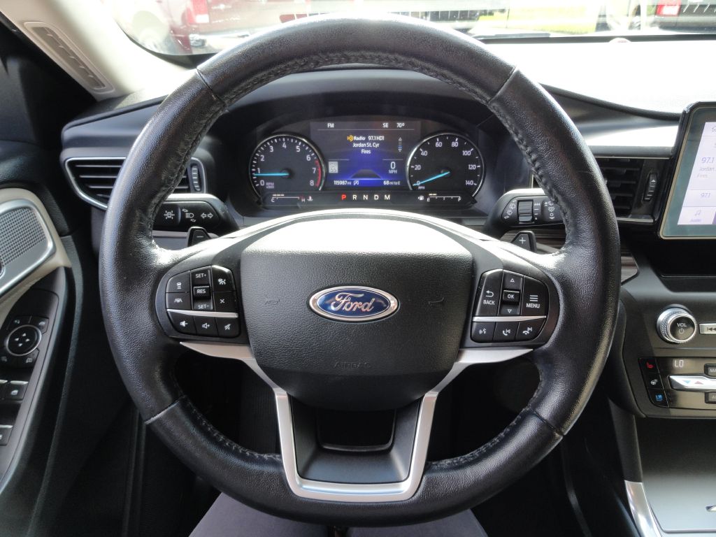 Photo 26 of this FORD EXPLORER