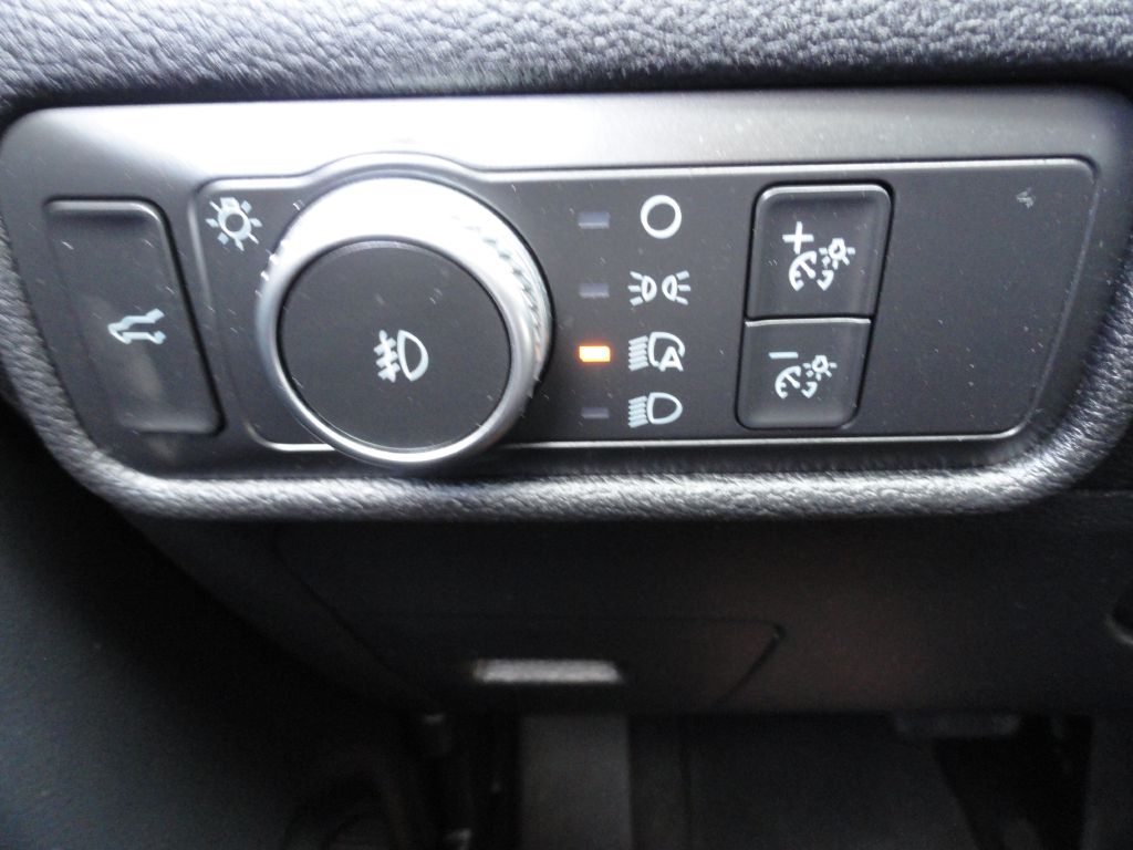 Photo 29 of this FORD EXPLORER