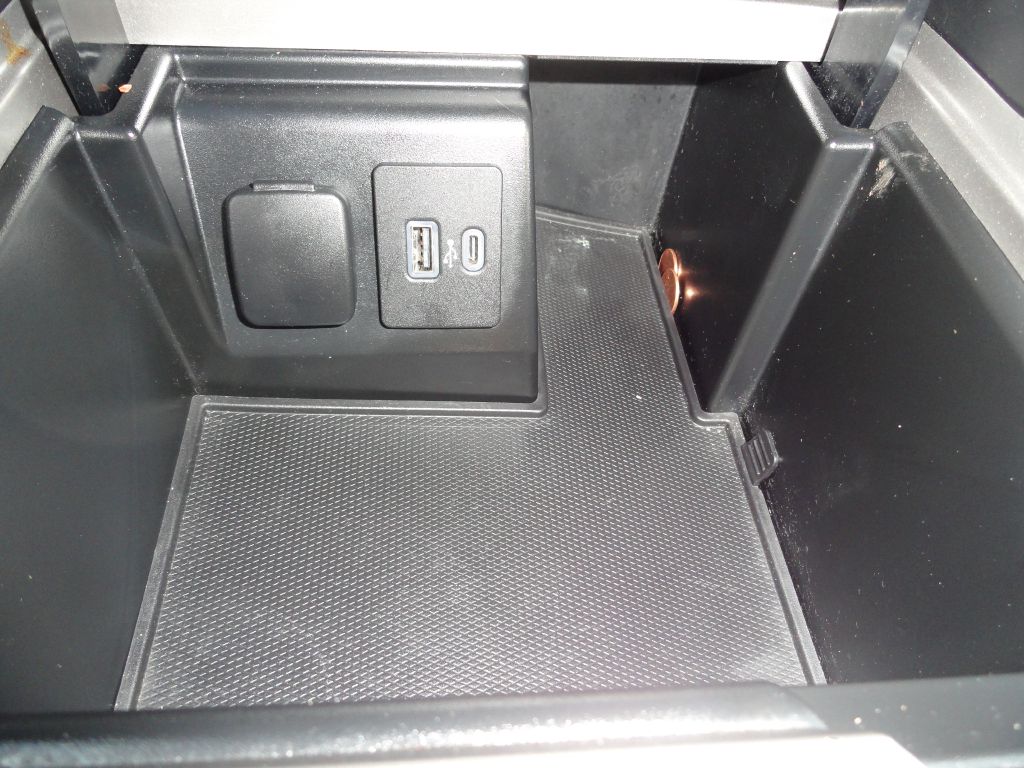 Photo 40 of this FORD EXPLORER