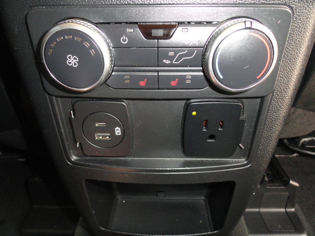 Photo 44 of this FORD EXPLORER