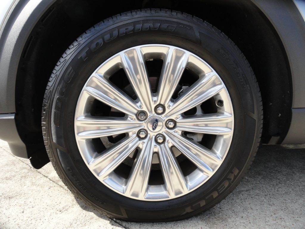 Photo 46 of this FORD EXPLORER
