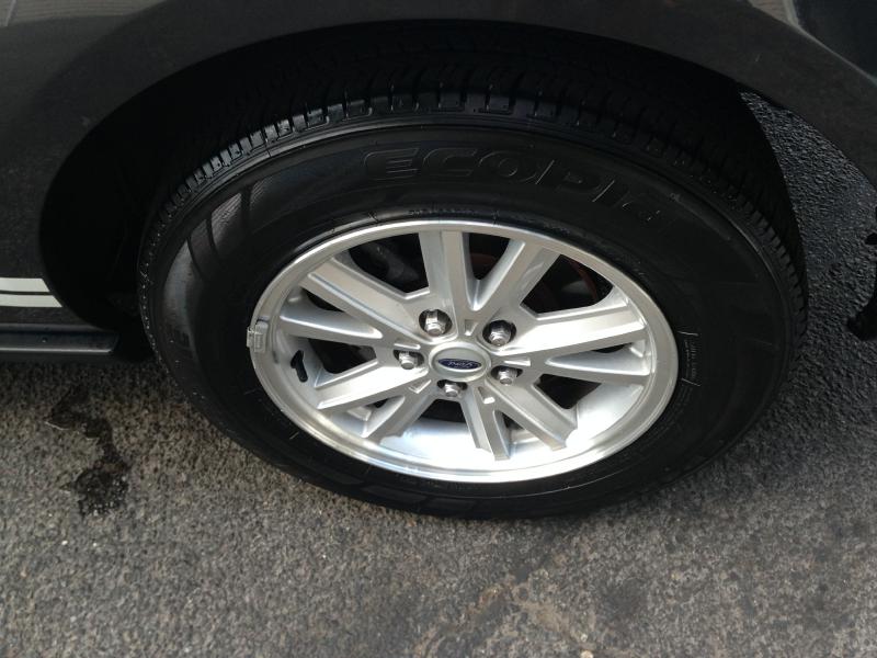 FORD MUSTANG 2008 FORD MUSTANG 1ZVHT80N885206960