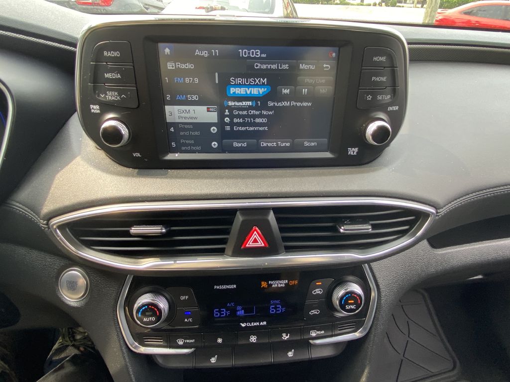 Photo 16 of this HYUNDAI SANTA FE