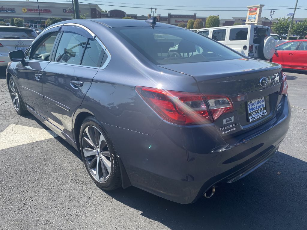 Photo 6 of this SUBARU LEGACY LTD AWD