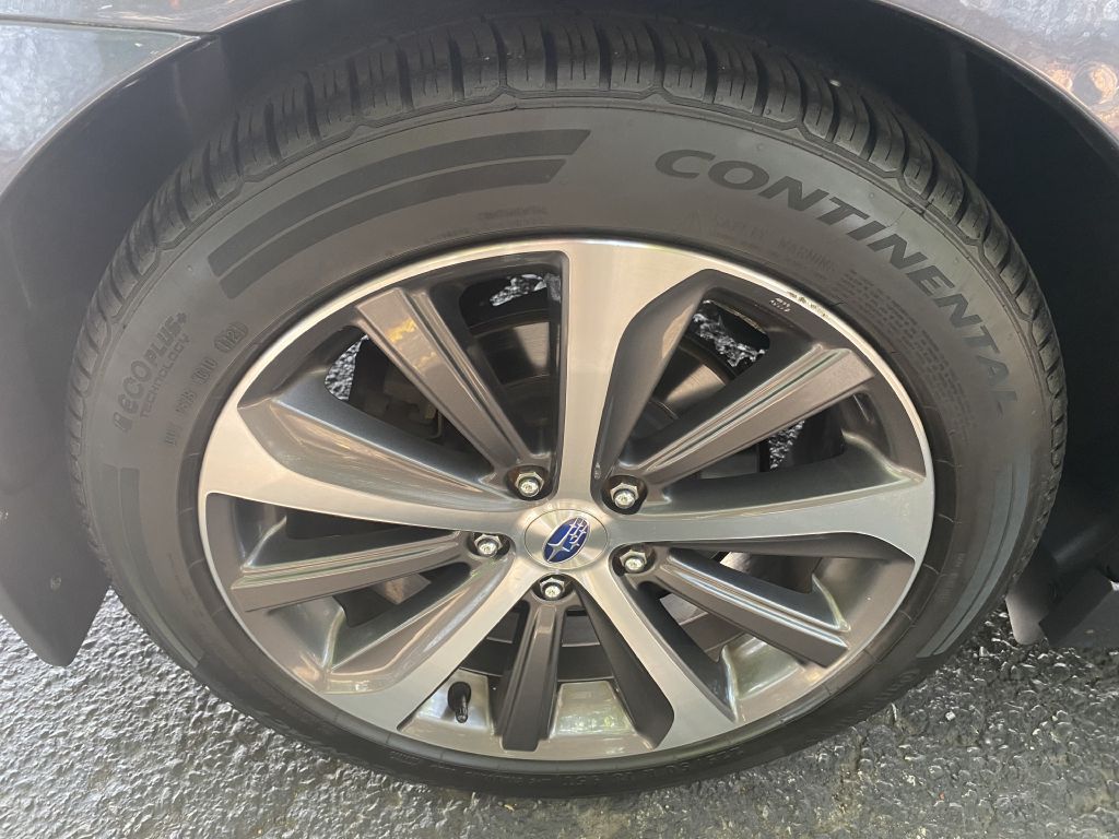 Photo 24 of this SUBARU LEGACY LTD AWD
