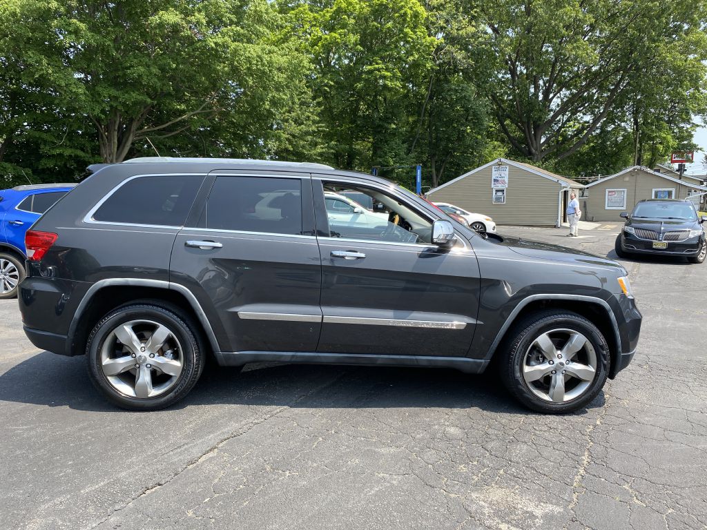JEEP GRAND CHEROKEE 2011 JEEP GRAND CHEROKEE 1J4RR6GT4BC564939