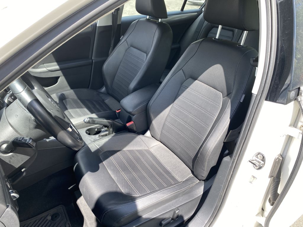 VOLKSWAGEN JETTA SEL 2013 VOLKSWAGEN JETTA SEL 3VWLP7AJXDM383664
