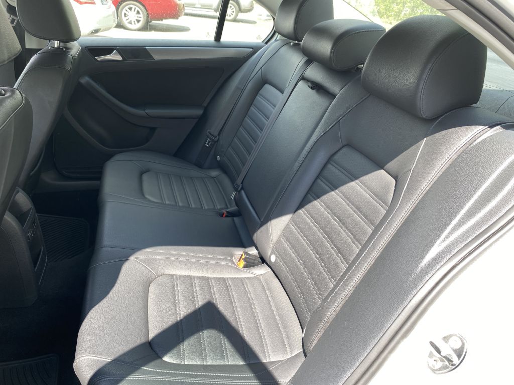 VOLKSWAGEN JETTA SEL 2013 VOLKSWAGEN JETTA SEL 3VWLP7AJXDM383664