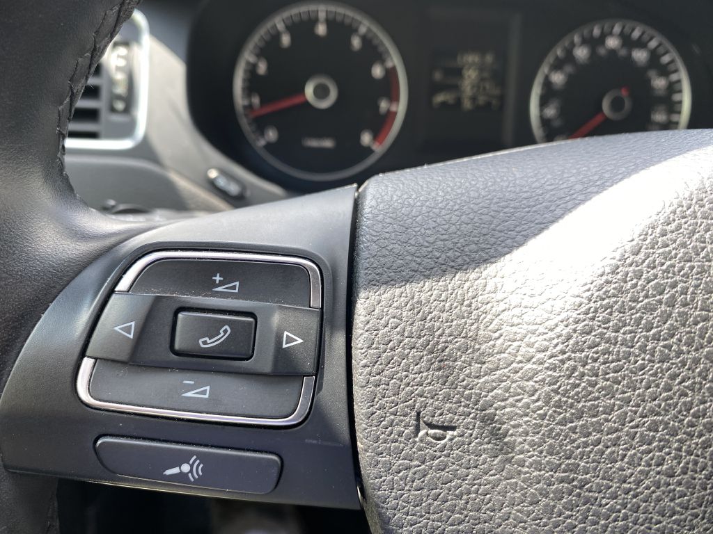 VOLKSWAGEN JETTA SEL 2013 VOLKSWAGEN JETTA SEL 3VWLP7AJXDM383664