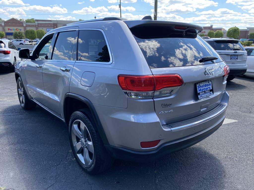 Photo 7 of this JEEP GRAND CHEROKEE