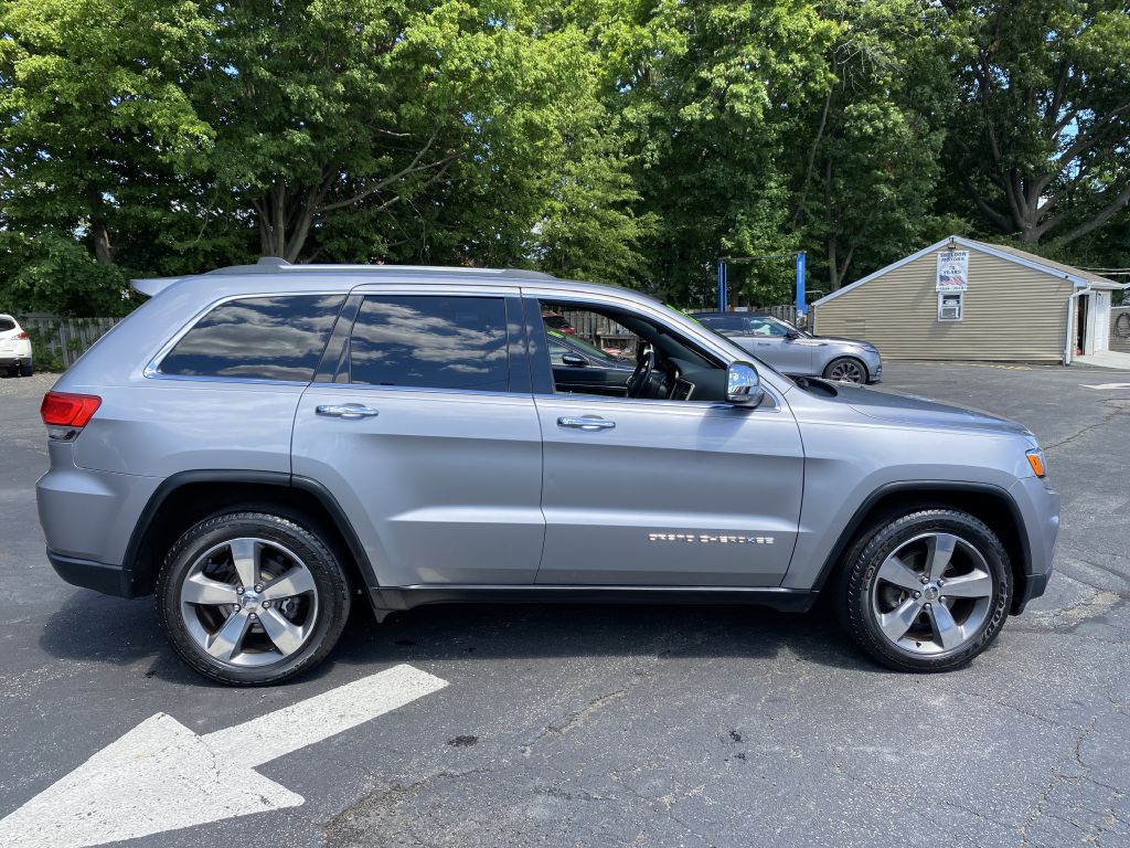 Photo 8 of this JEEP GRAND CHEROKEE
