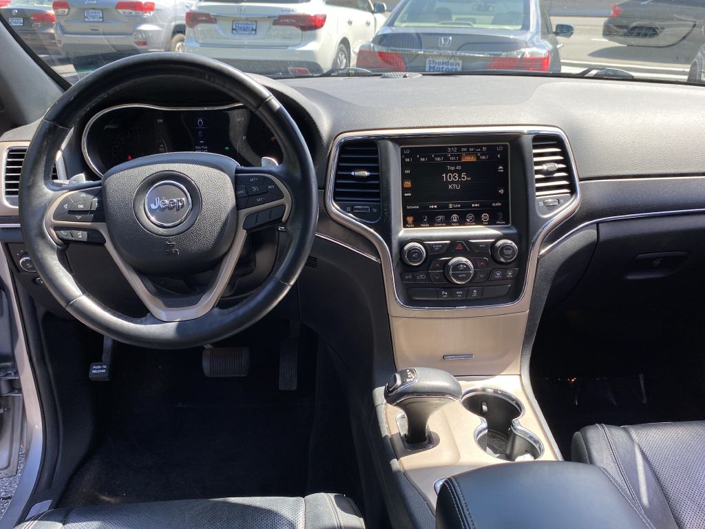 Photo 17 of this JEEP GRAND CHEROKEE