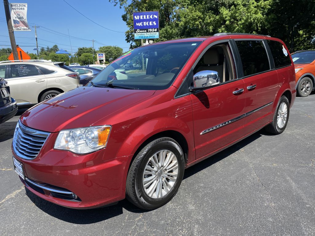 CHRYSLER TOWN AND COUNTR 2015 CHRYSLER TOWN AND COUNTR 2C4RC1GG5FR506087