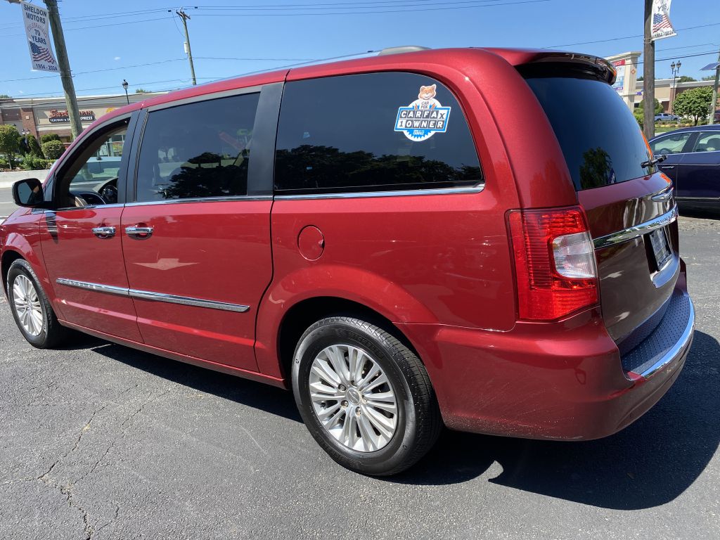 CHRYSLER TOWN AND COUNTR 2015 CHRYSLER TOWN AND COUNTR 2C4RC1GG5FR506087