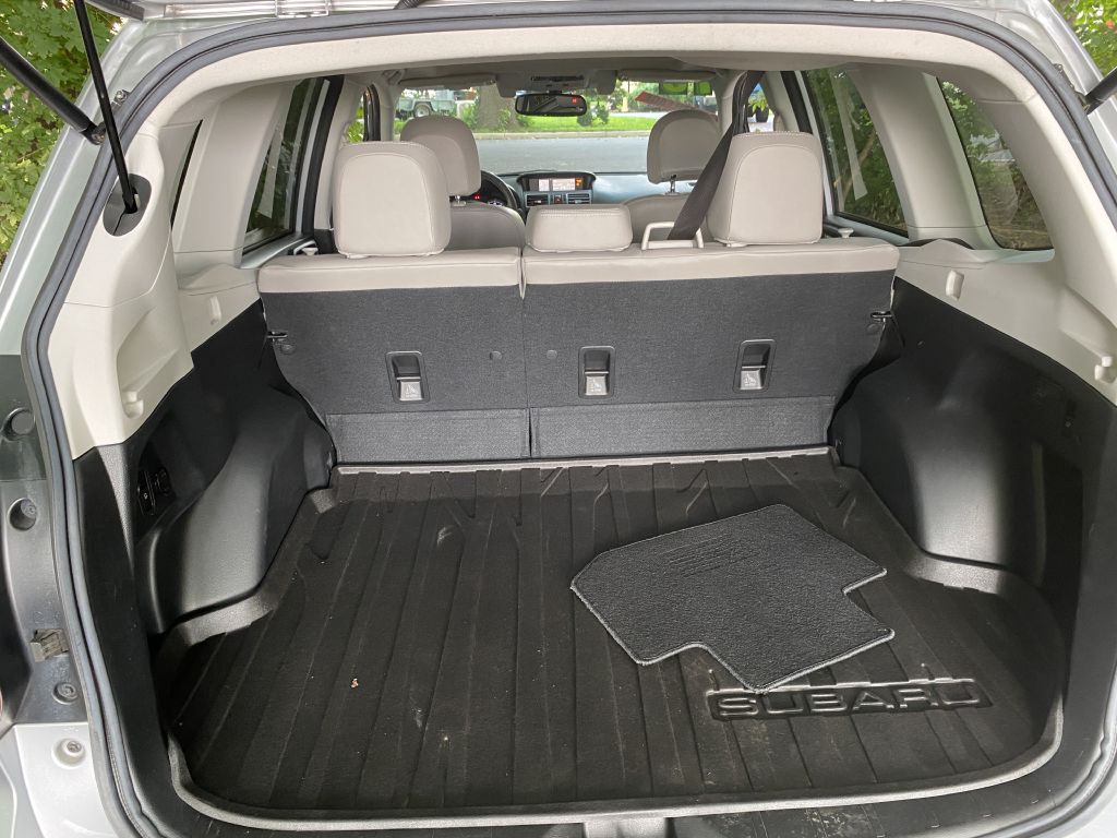 Photo 12 of this SUBARU FORESTER TOURIN