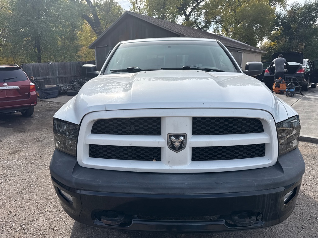 Photo 3 of this DODGE RAM 1500