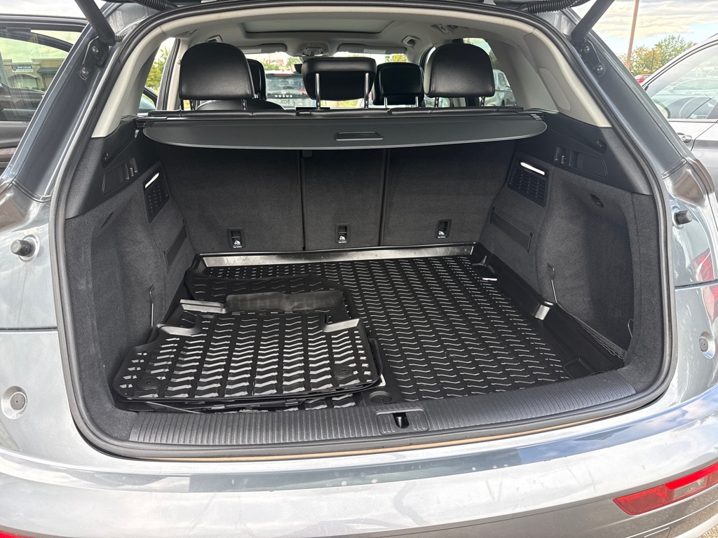 Photo 15 of this AUDI Q5