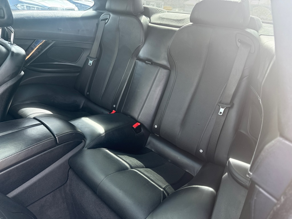Photo 9 of this BMW 650