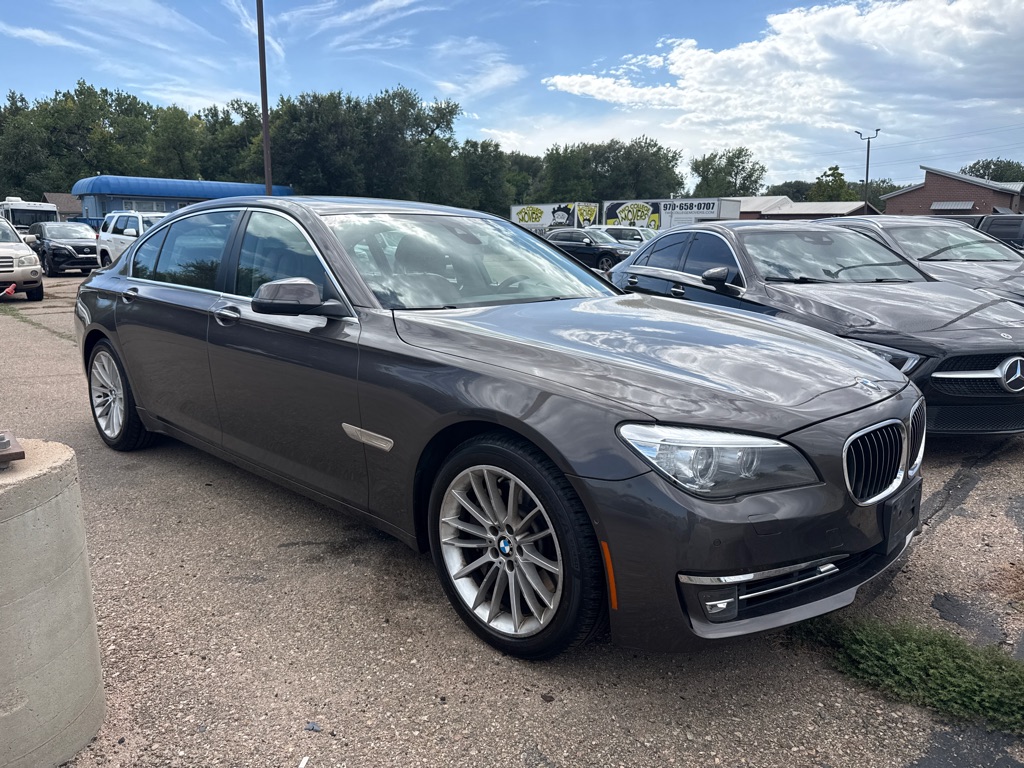 Photo 5 of this BMW 750