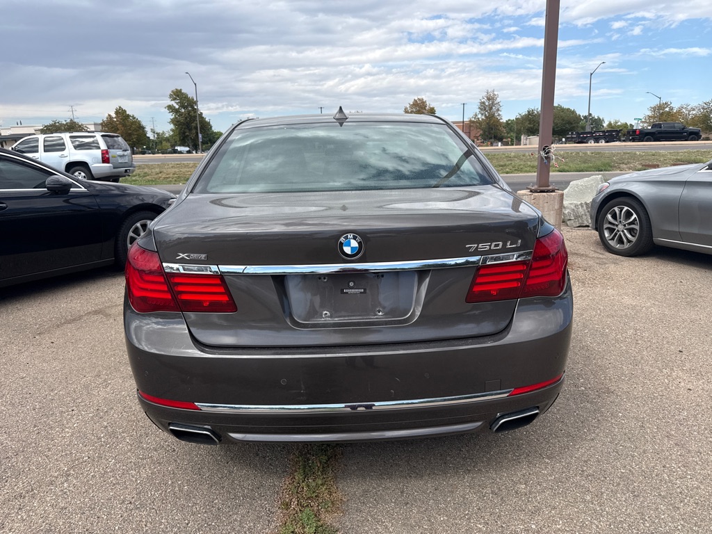 Photo 3 of this BMW 750