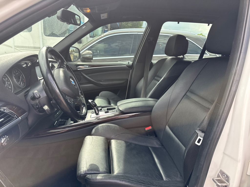 Photo 6 of this BMW X5