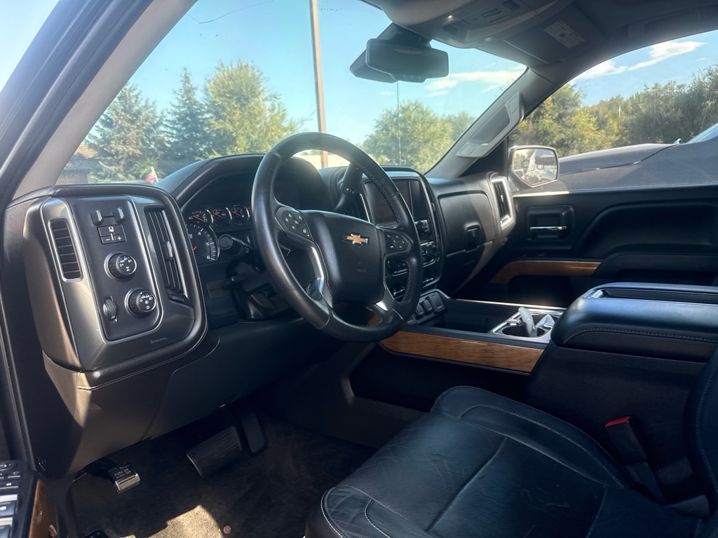 Photo 9 of this CHEVROLET SILVERADO 1500