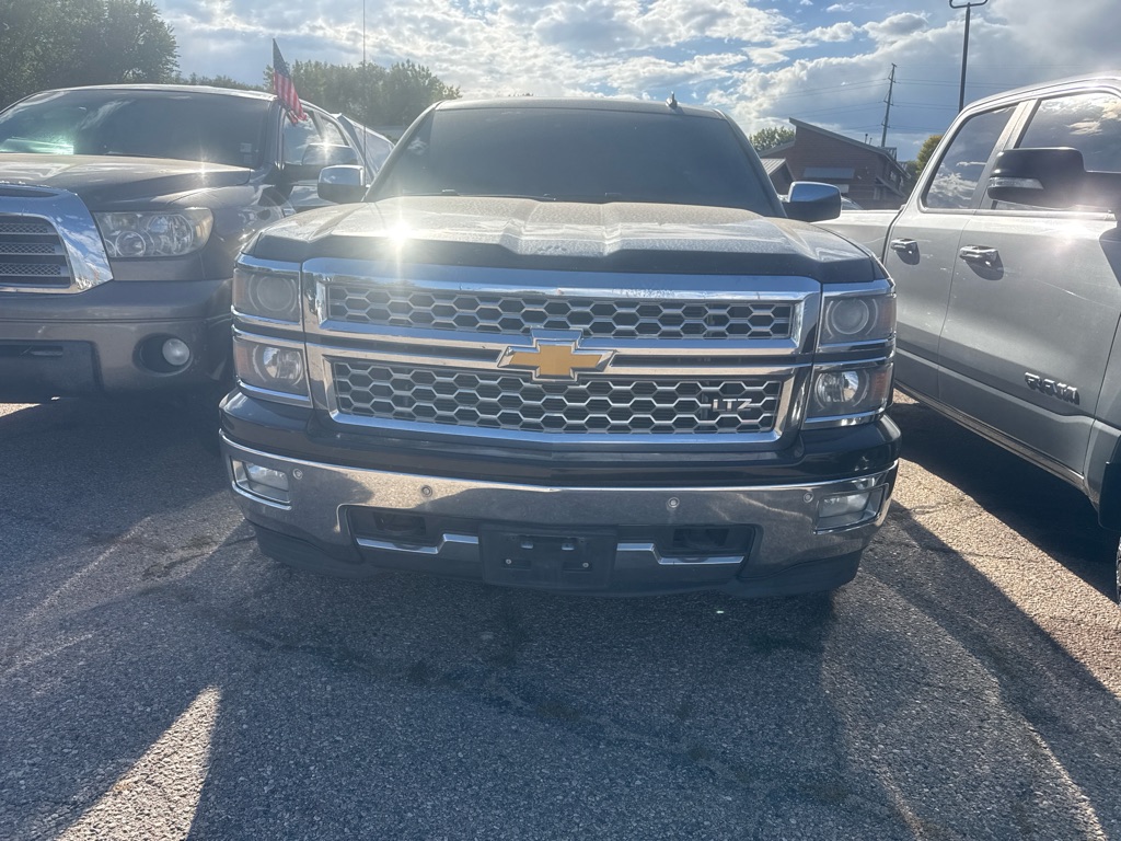 Photo 2 of this CHEVROLET SILVERADO 1500
