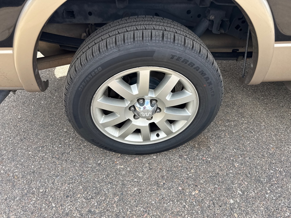 Photo 11 of this FORD F150