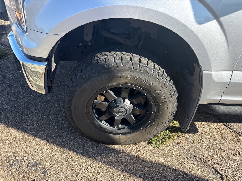 Photo 15 of this FORD F150