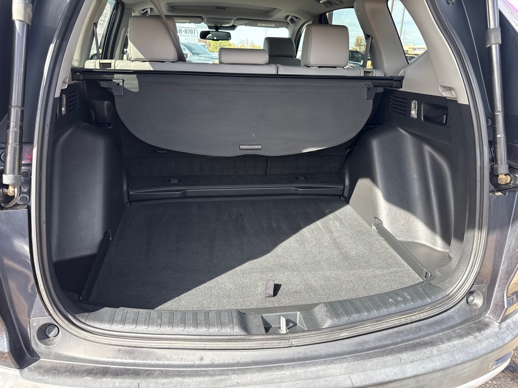 Photo 9 of this HONDA CR-V