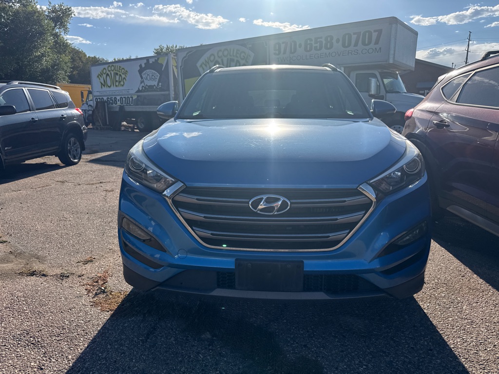 Photo 5 of this HYUNDAI TUCSON