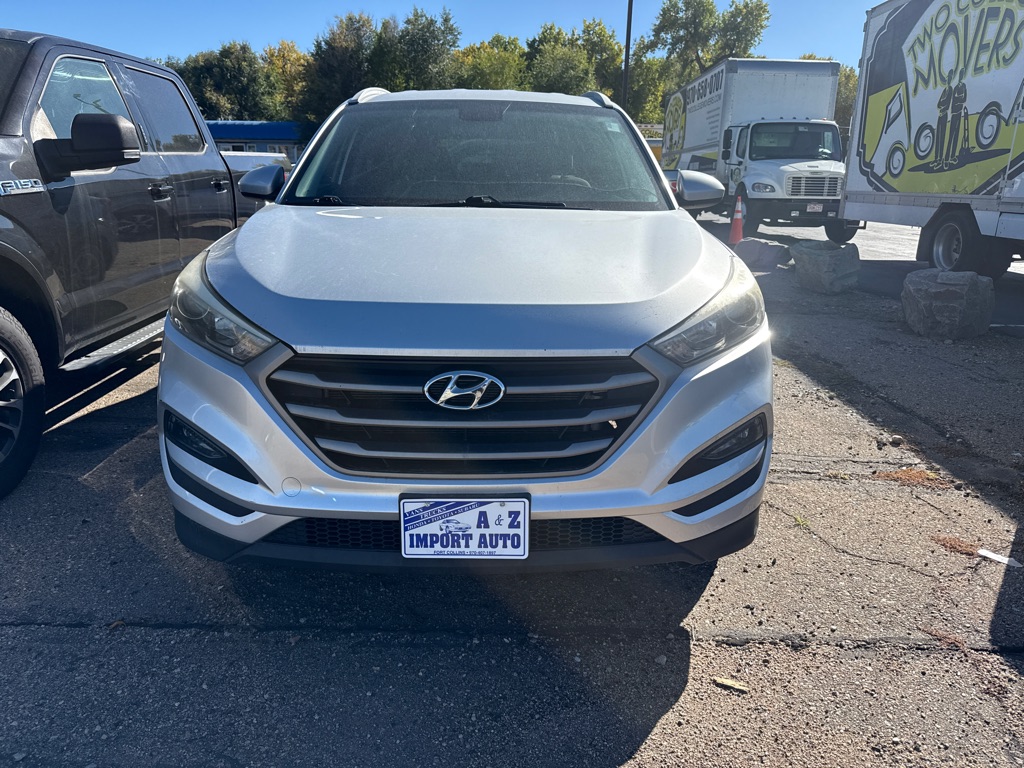 Photo 2 of this HYUNDAI TUCSON