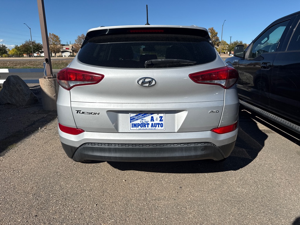 Photo 5 of this HYUNDAI TUCSON