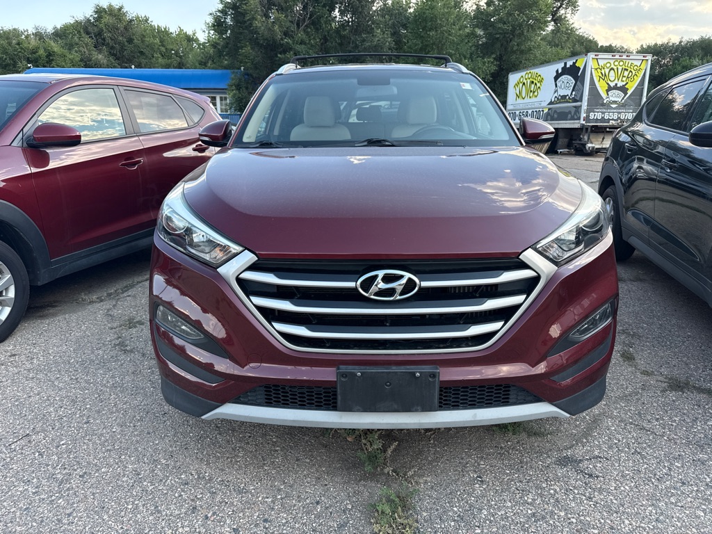 Photo 2 of this HYUNDAI TUCSON