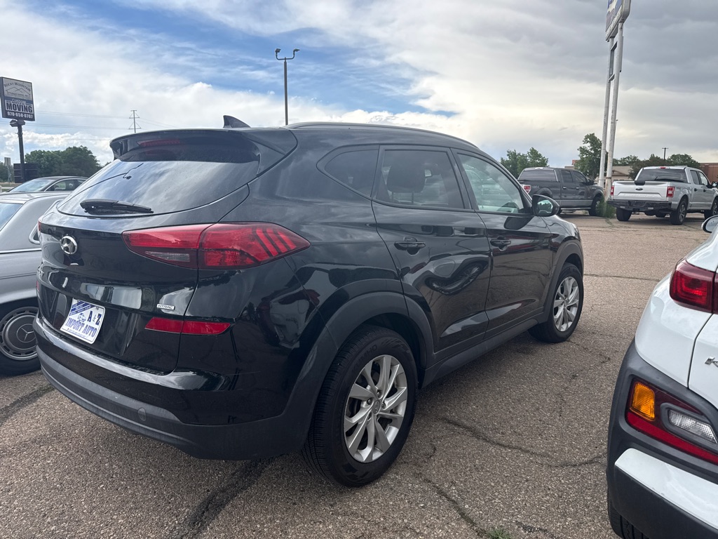 Photo 7 of this HYUNDAI TUCSON