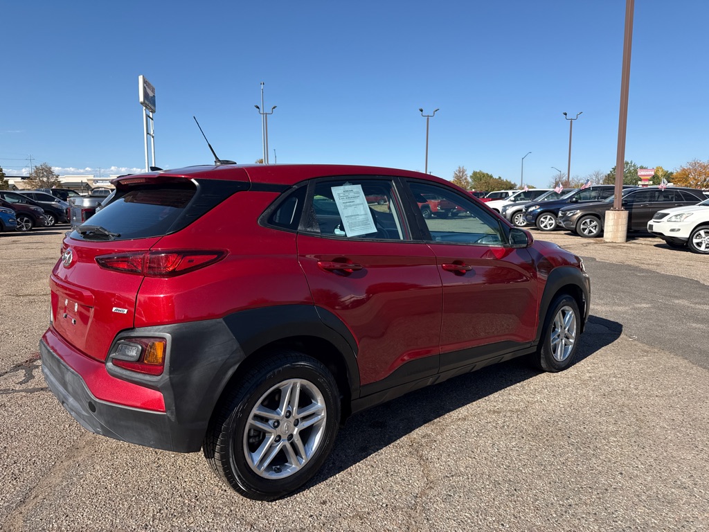 Photo 2 of this HYUNDAI KONA