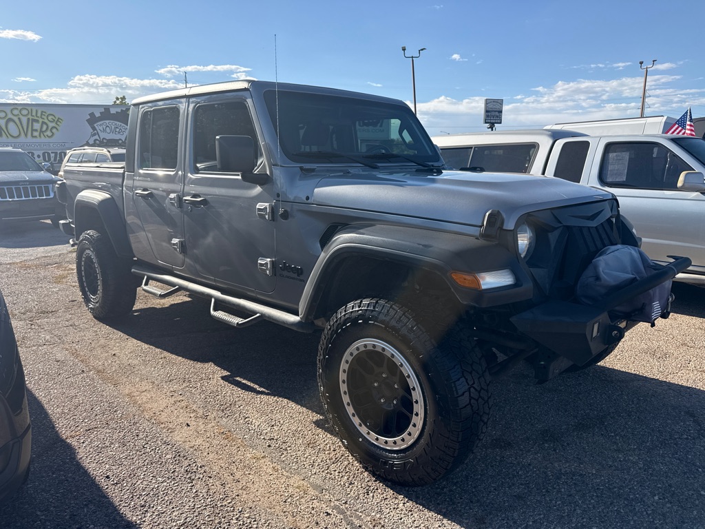 Photo 3 of this JEEP GLADIATOR