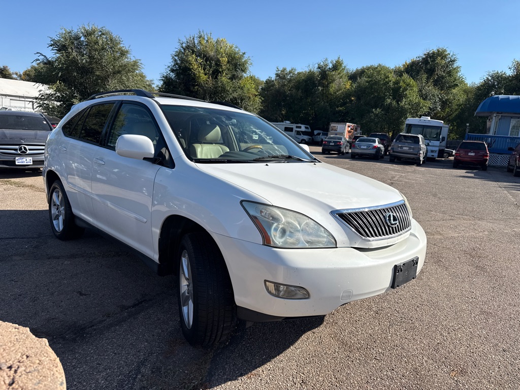 Photo 2 of this LEXUS RX