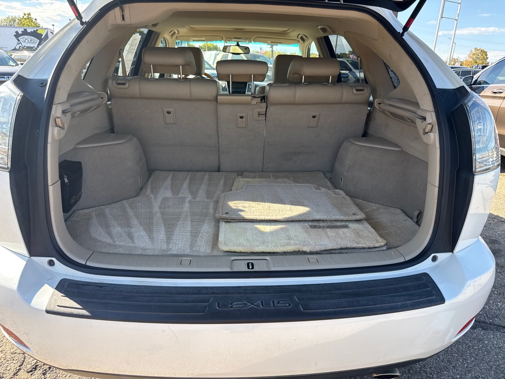 Photo 11 of this LEXUS RX