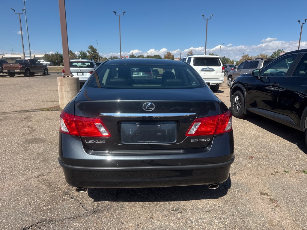 Photo 5 of this LEXUS ES
